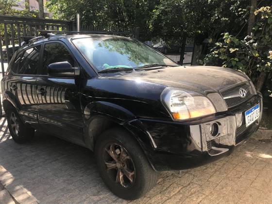 HYUNDAI TUCSON 2.0 MPFI GLS 16V 143CV 2WD FLEX 4P AUTOMÁTICO HYUNDAI TUCSON 2.0 MPFI GLS 16V 143CV 2WD FLEX 4P AUTOMÁTICO